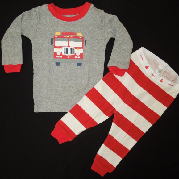 NWT Baby Gap gray red FIRETRUCK pajamas engine 9 - Picture 3 of 4